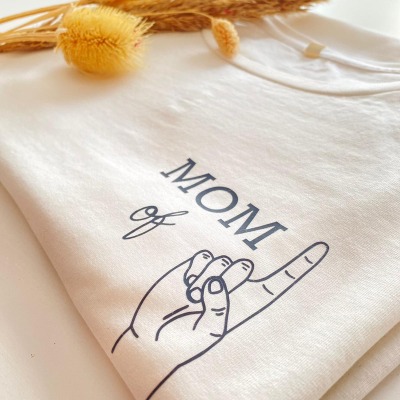 T-Shirt Mom of 1 - T-Shirt für alle Mamas und die, die es bald sind aus 100% Bio Baumwolle