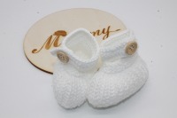 gestrickte Babyschuhe weiß mit Riemchen 6