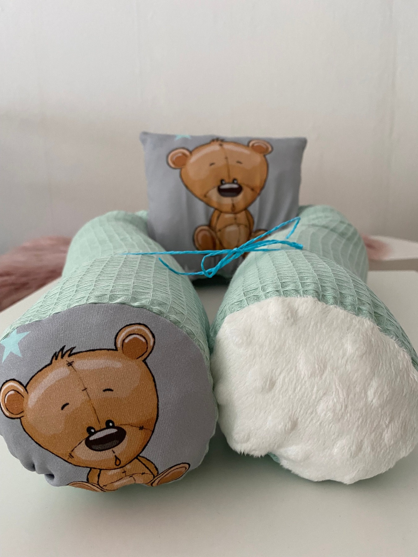 Geschenk-Set Bettschlange und Kuschelkissen Teddy 2