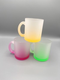 Glastasse mit farbigen Boden Oma Mama Liebe Glück Freundschaft Zuhause