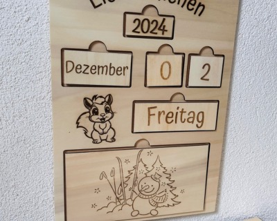 Dauerkalender Montessori aus Holz für Kinder Unendlichkeitskalender