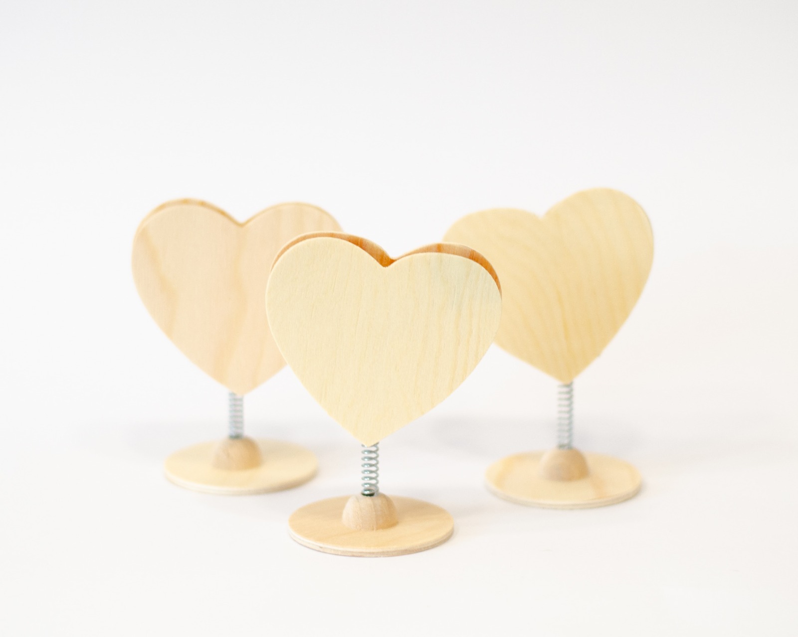 Postkartenhalter Holz Herzform Tischdeko 2