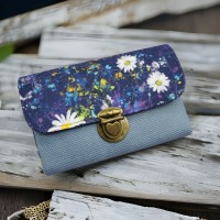 kleines Portemonnaie für Damen Blumen hellblau