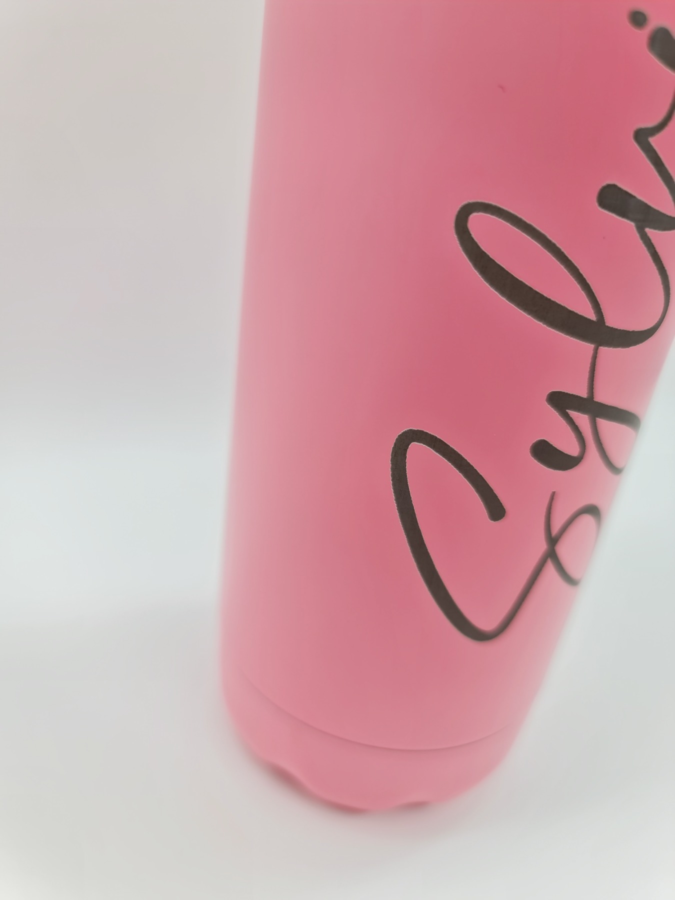 Personalisierbare doppelwandige Iso-Trinkflasche aus Edelstahl mit Wunschgravur 500ml pink 3