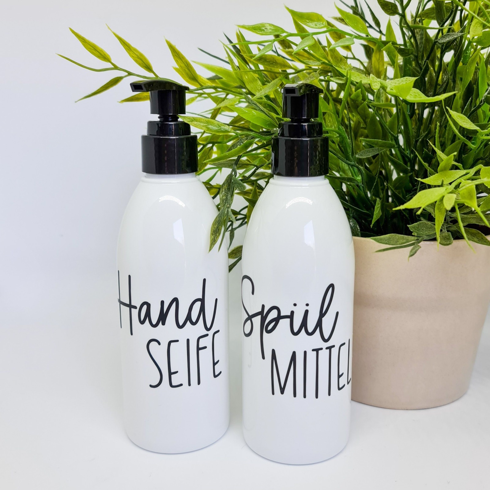 Seifenspender für Spülmittel Handseife Body Lotion und Hand Creme - weiß - PET - Plastik - Kunsts