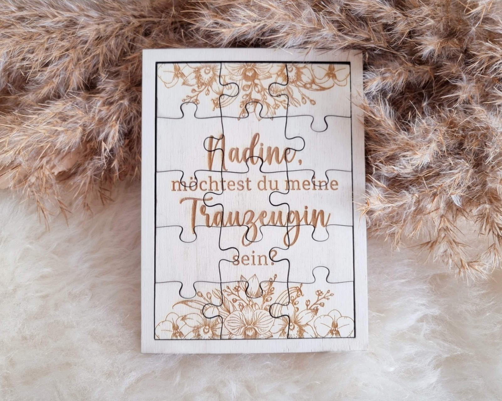 Handgefertigte Puzzlekarte aus Pappelholz zum Fragen der Brautjunger oder Trauzeugin