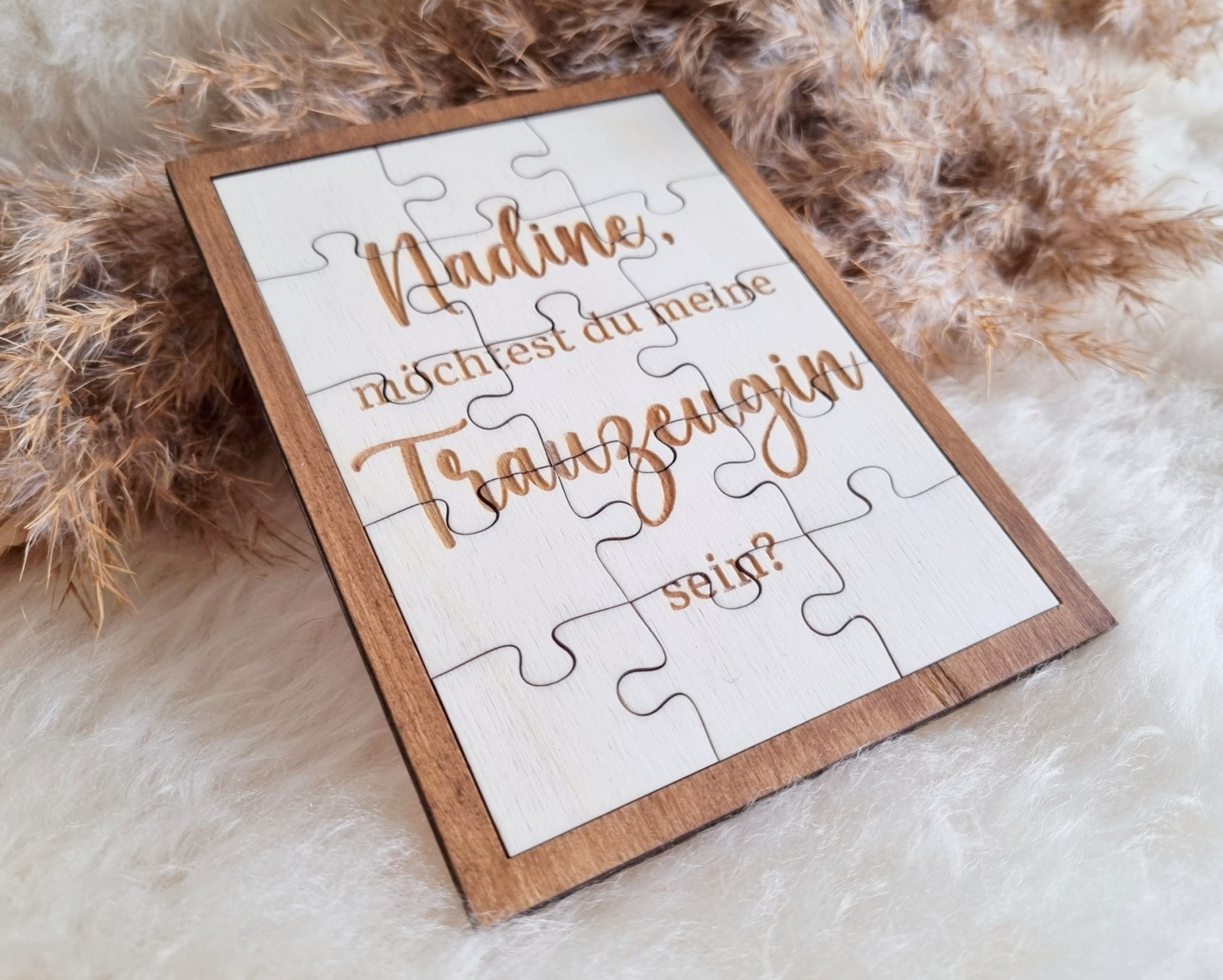 Handgefertigte Puzzlekarte aus Pappelholz zum Fragen der Brautjunger oder Trauzeugin 19