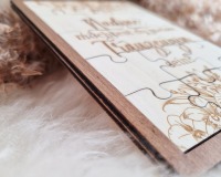 Handgefertigte Puzzlekarte aus Pappelholz zum Fragen der Brautjunger oder Trauzeugin 10