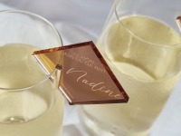 Personalisierte Glasmarkierer aus Spiegelacryl für Hochzeiten, Geburtstage und Feierlichkeiten 10