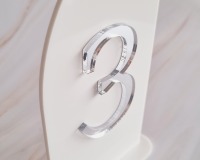 Hochwertige Tischnummer für stilvolle Hochzeitsdekoration - Schlichtes und modernes Design 7