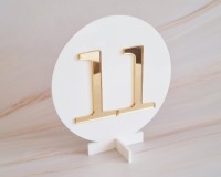 Stilvolle Tischnummern für Deine Hochzeitstafel 3