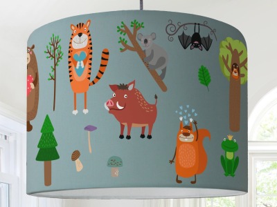 Lampenschirm Tiere Wald Eichhörnchen Bäume Reh Hirsch Hase Kinderzimmer Kinderlampe