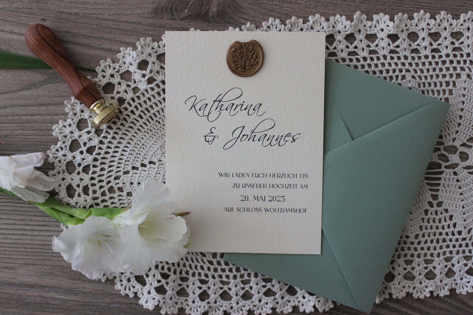 Hochzeitseinladungen Goldrand - zeitlos und minimalistisch 9
