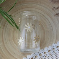 Bierdosenglas mit Blumenmuster 4