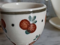 alter Eierbecher mit Bunzlauer Muster / polnische Keramik 3