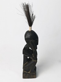 geschnitzte Holzfigur / Afrikanische Skulptur