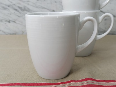 3 weiße Kaffeebecher - Kaffeetassen von Kahla / moderne Serie