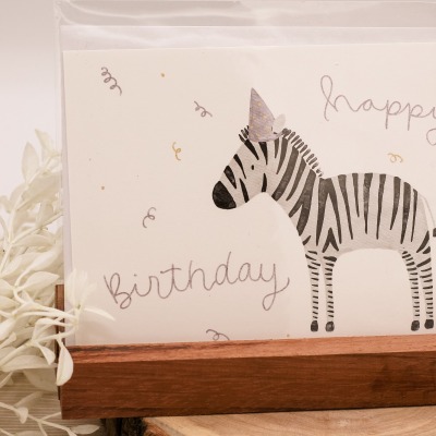 Hej Hanni Postkarte - Happy Birthday Zebra - hochwertige Postkarte mit Umschlag