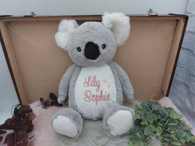 Kuscheltier Koala mit Name I Stofftier personalisiert I Junge I Mädchen I Geschenk zur Geburt I