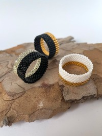 Glasperlen-Ring, Weiß und Gold 4