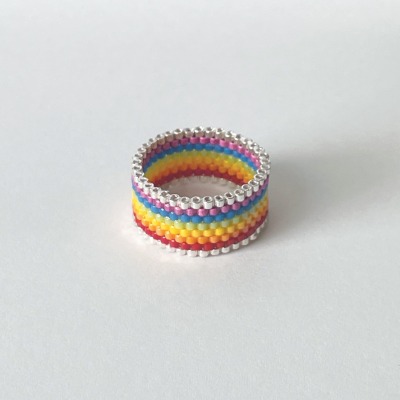 Glasperlen-Ring REGENBOGEN - handgefertigt, japanische Miyuki Glasperlen, Regenbogen-Farben