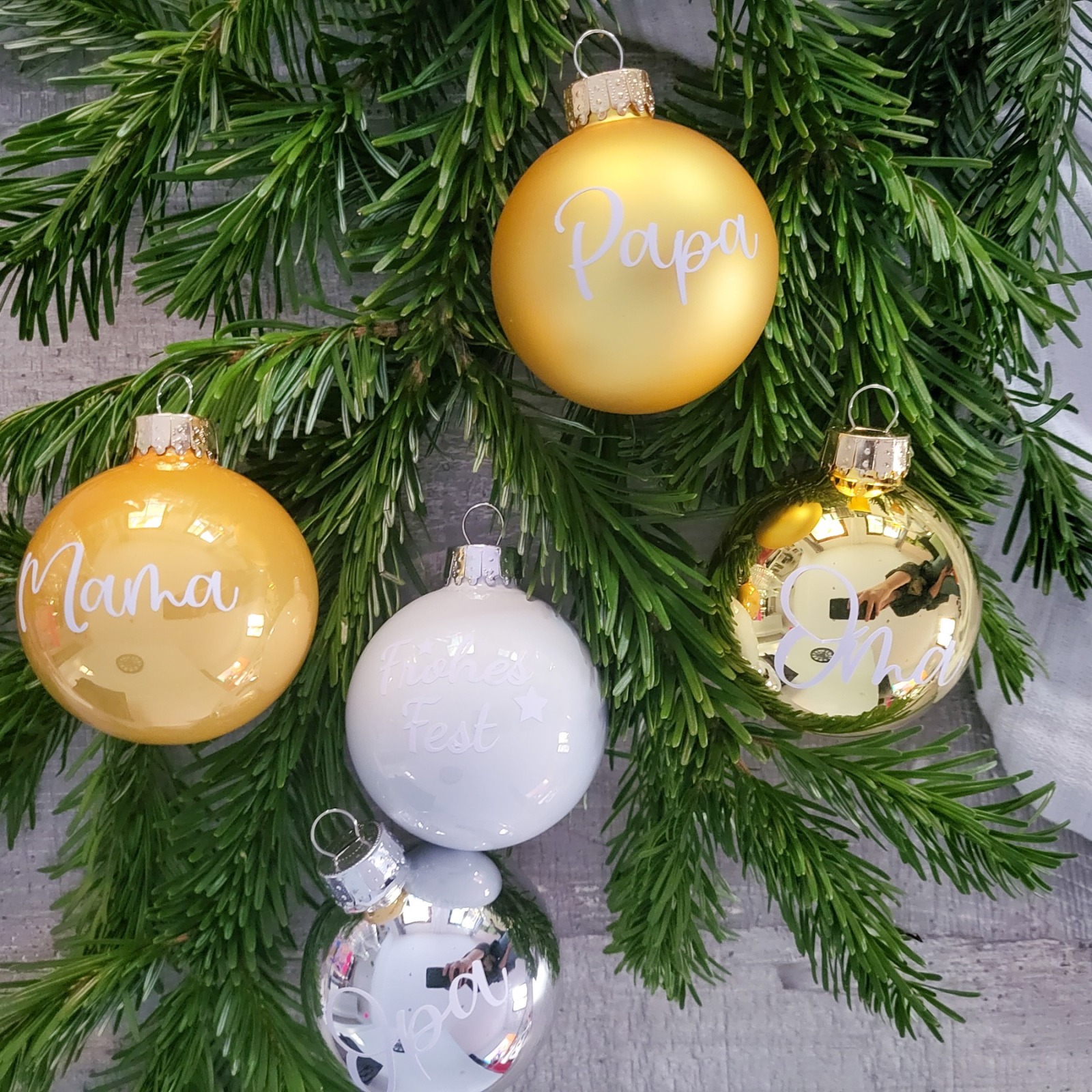 Weihnachtskugeln personalisiert, Weihnachtsbaumkugeln mit Namen, Christbaumkugeln personalisiert,