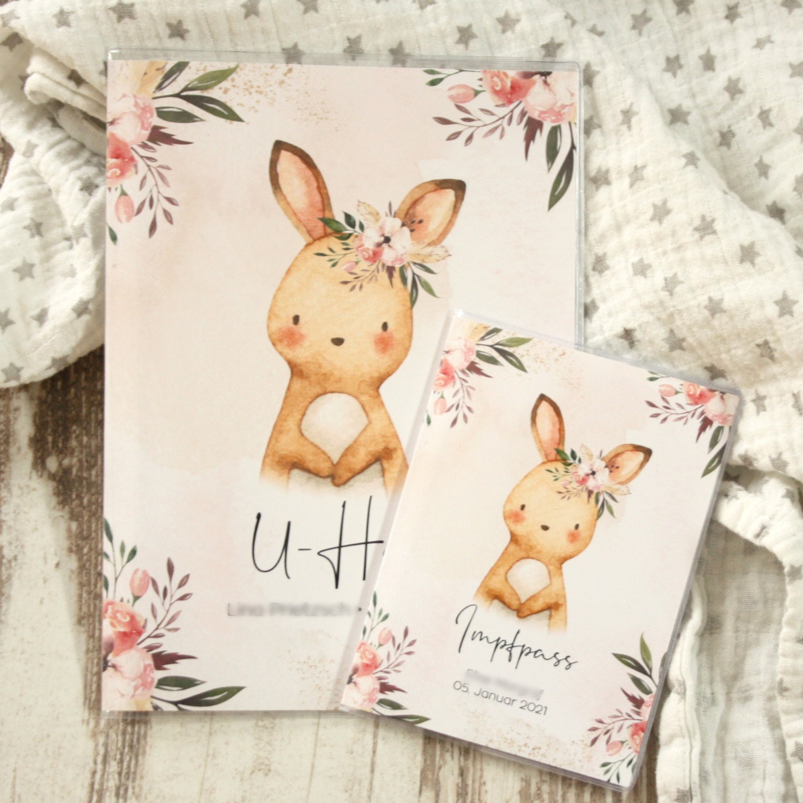 U-Heft und Impfpasshülle personalisiert Hase Blumen Mädchen 3