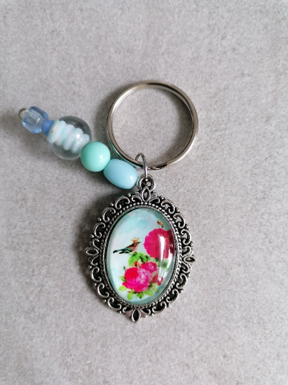 Schlüsselanhänger, mit Perlen und Amulett, silberfarben, Rosen