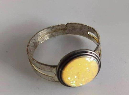 Fingerring Ringgröße 17 gelb