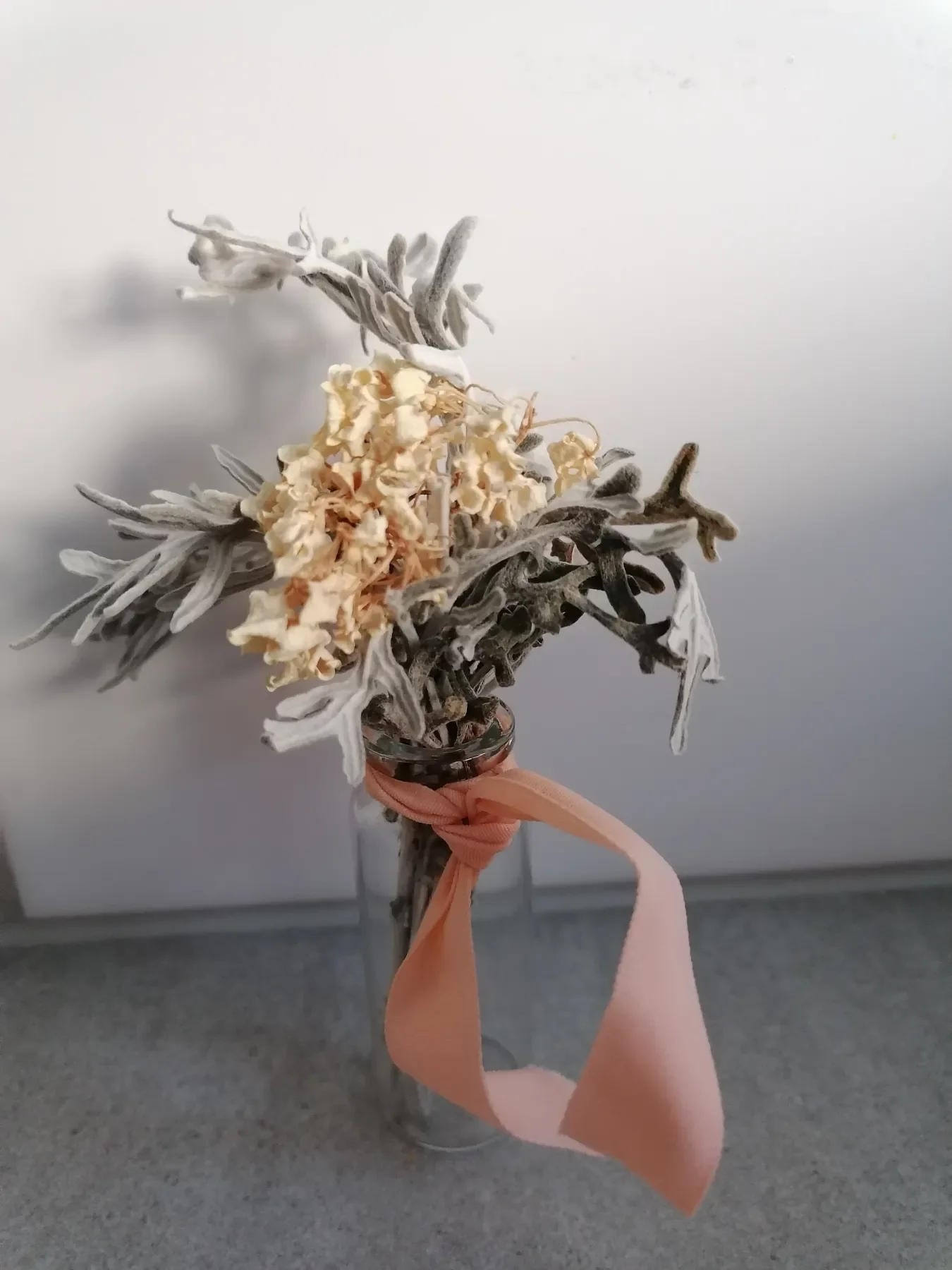 Bouquet Trockenblumen Gesteck in Minivase
