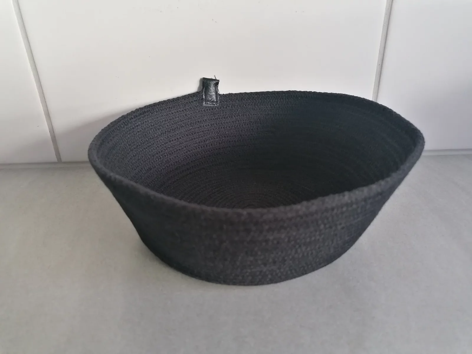 Robe Bowl schwarz 18x9 cm