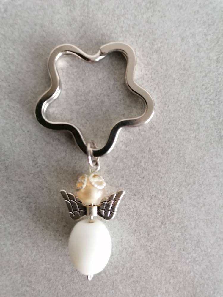 Schlüsselanhänger Engel mit Perlen Herz Stern silberfarben 2