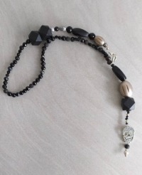 Y-Perlenkette, schwarz-silber, Scull