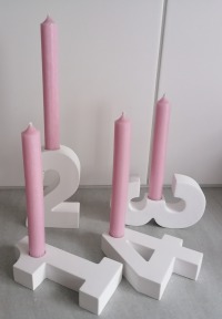 Adventskranz Zahlen aus Keraflott mit 4 Kerzen 2
