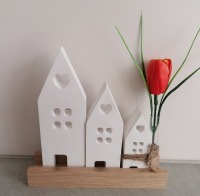 Häuserleiste mit Tulpe aus Keraflott Raysin, Beton 4