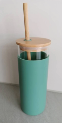 Trinkglas türkis mit Deckel und Strohhalm Bambus - Trinkglas türkis mit Deckel und Strohhalm Bambu