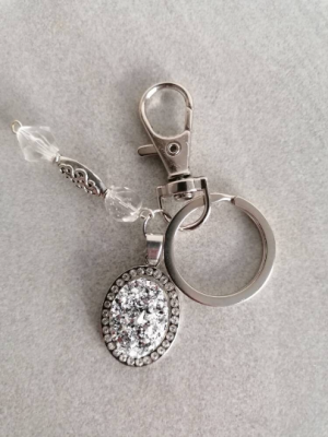 Schlüsselanhänger, mit Perlen, Karabiner, Charm und Amulett, silberfarben - Schlüsselanhänger,