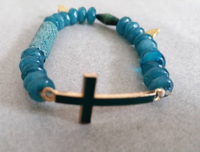 Perlenarmband, Kreuz blau 18 cm - Perlenarmband, Kreuz blau 18 cm