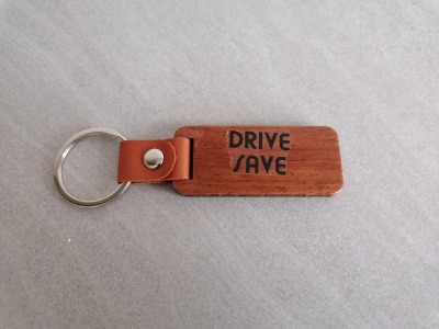 Schlüsselanhänger aus Holz DRIVE SAFE - Schlüsselanhänger aus Holz DRIVE SAFE