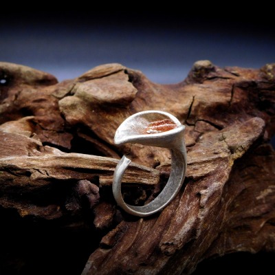 Upcycling Ring Blume mit einfacher Schrottfüllung - Ring Lilly Copper Dust