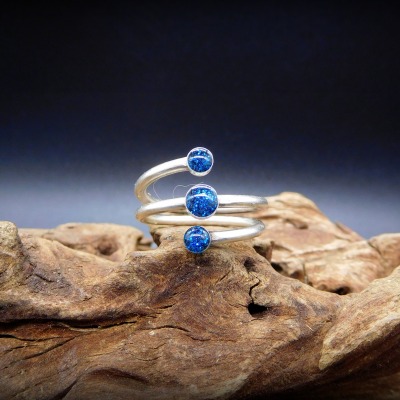 Upcycling Ring Wickelring mit dreifacher Schrottfüllung - Ring Triple s blue Alu Dust