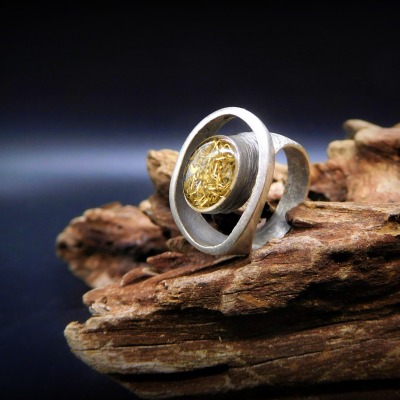 Außergewöhnlicher Upcycling Ring mit Messingfüllung - Ring Silberauge Brass