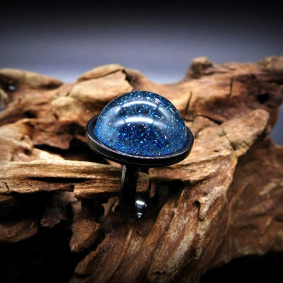 Edelstahlring schwarz blau mit einfacher Schrottfüllung - Ring Black Big Blue Alu Hill