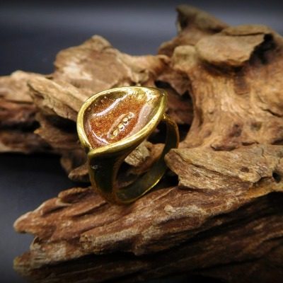 Upcycling Ring Blume mit einfacher Schrottfüllung - Ring Simple Lilly Brass Copper Dust