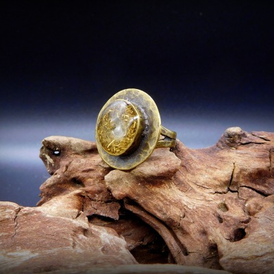 Großer Upcycling Ring mit Schrottfüllung - Ring Big Antique Sun Brass
