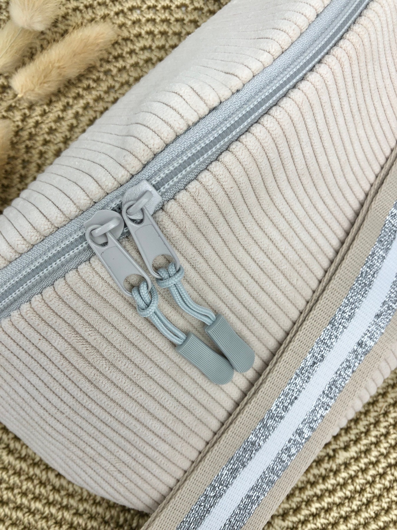 Bauchtasche XL Crossbag Cord cremeweiß mit Taschengurt in beige weiß silber Tasche Hipbag leicht
