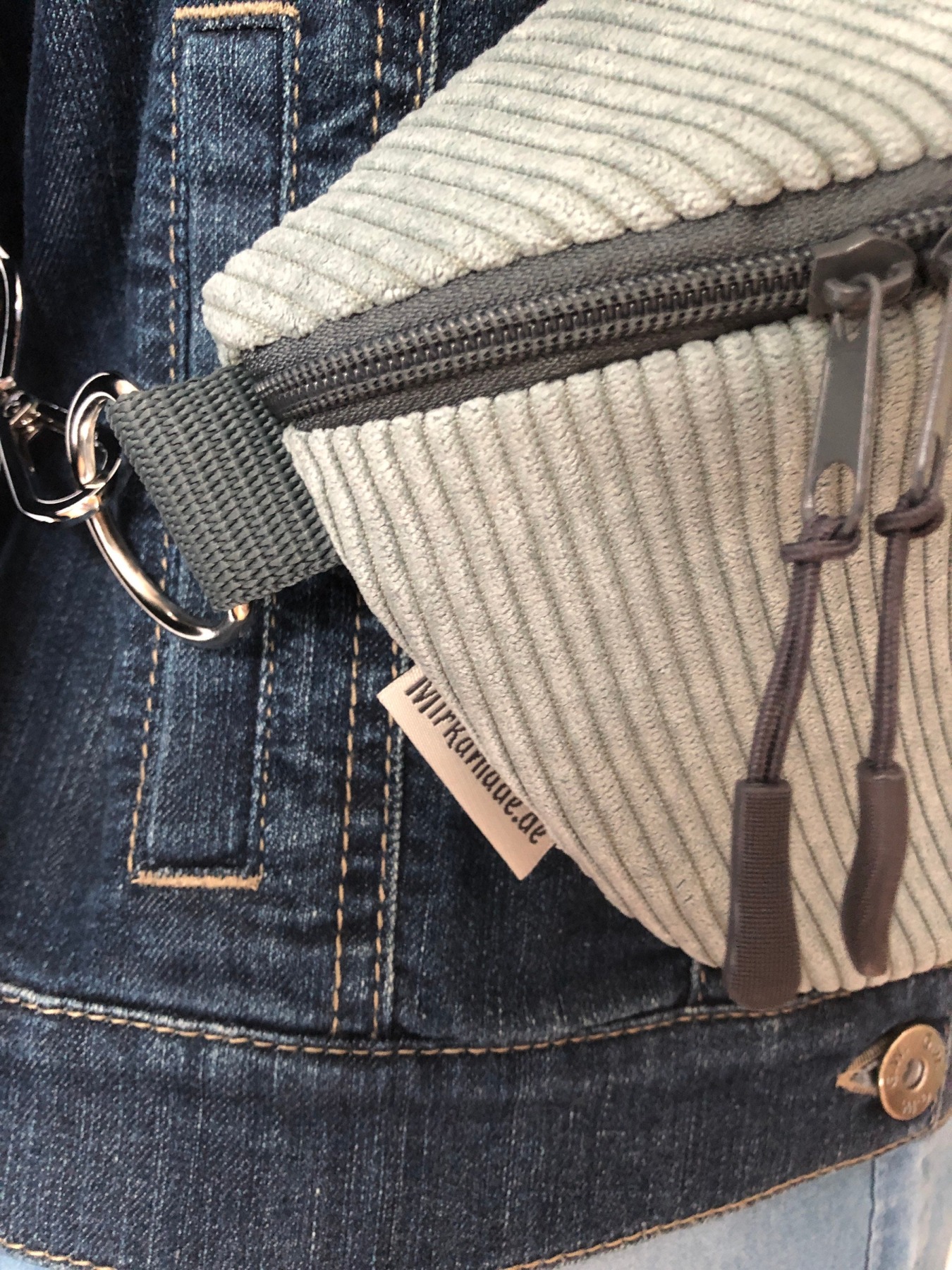 Bauchtasche XL Crossbag Cord mint dunkelgrauer Reißverschluss mit Leogurt grau Tasche Cord mint
