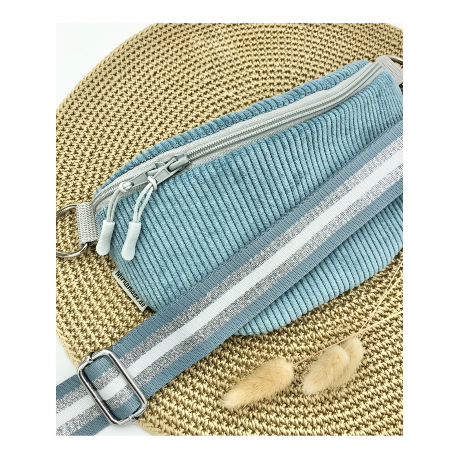 Bauchtasche XL Crossbag Cord hellblau mit getreiftem Taschengurt Tasche Cord blau Hipbag leicht und