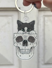 Tuxedo kitty and skull keychain