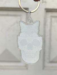Tabby kitty and skull keychain 2